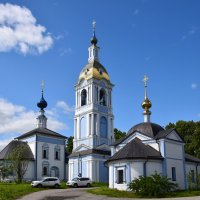 Суздаль. Знаменская церковь, колокольня и Ризоположенская церковь :: Galina Leskova