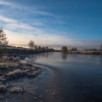 Первый лёд на речке Буянке. :: Виктор Евстратов