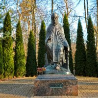 Памятник Савве, основателю Саввино-Сторожевского монастыря :: Светлана 