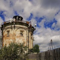 Водонапорная башня :: Николай Гирш