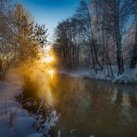 Зимний рассвет на речке :: Vladimbormotov 