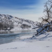 Река Кубань в редкие снежные зимы :: Игорь Сикорский