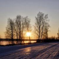 Вечерняя зимняя дорога :: Oleg S