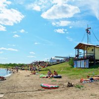 Пляж на Гуселетовских озерах :: Дмитрий Конев