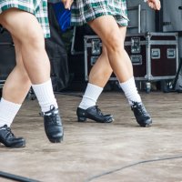 Девушки танцуют ирландский танец :: Радомир Тарасов