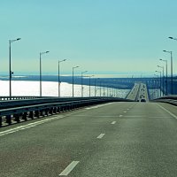 Крымский мост - на Тамань :: Татьяна Лютаева