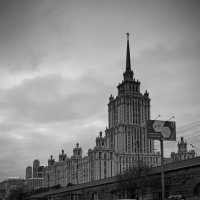 Прогулка по Москве (фотоохота на сталинские высотки) :: Евгений Жиляев