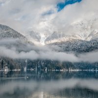 Озеро Рица. Абхазия. :: Дина Евсеева