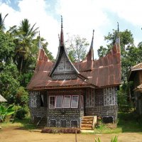 Расписной домик Минангкабау, Суматра, Индонезия. :: unix (Илья Утропов)