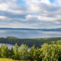 На горе Инышко. Озеро Инышко и озеро Тургояк. (панорама) :: Алексей Трухин