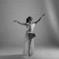 Танец :: Татьяна Гузева