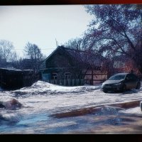 Ломография:деревенско-городской домик. :: Игорь Солдаткин