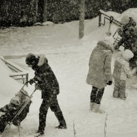 детский снег :: Дмитрий Потапов