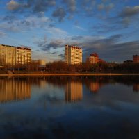 Уже теплый вечер на пруду :: Андрей Лукьянов