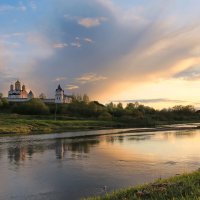 Вечер в Можайске :: галина северинова