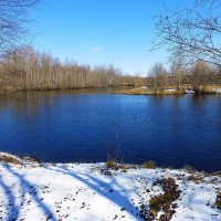 Лесное озеро...майский снежок! :: Владимир 
