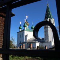 Храм в д. Воздвиженье на Волге. :: Юрий 