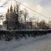 Преображенская надвратная церковь и Лопухинские палаты :: Сергей Мягченков