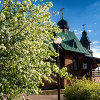 Храм Покрова Пресвятой Богородицы в Ухте. Первый храм в городе, построенный изначально как храм :: Николай Зиновьев