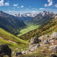 В весенних горах :: Александр К.