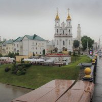 Дождливый Витебск. :: Роланд Дубровский