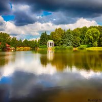 Лебединое озеро в Приморском парке Победы,Санкт Петербург :: Laryan1 