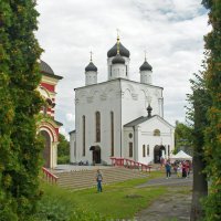 В Свято-Успенском Мужском монастыре :: Елена Кирьянова