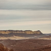 вид на Ахмет Скалу со стороны с. Соленое :: Наталья Забудская