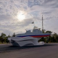 Приморский парк, памятник погибшим  морякам в ВОВ :: Татьяна Пальчикова