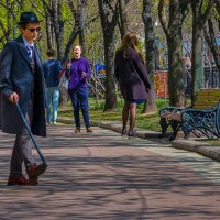 Люди в городе :: Aleksey Afonin