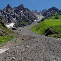 ДОЛИНА БАДАКСАЯ, шоссе. :: Виктор Осипчук