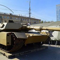 Оружие врага. Американский танк M1A1SA Abrams :: Татьяна Лютаева