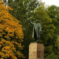 Памятник В.И.Ленину :: U. South с Я.ру