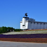 Всадник музея Победы :: Александр Рыжов