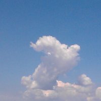 А Вам,никого это облако не напоминает?!(мультфильм про Каспера)!!!! :: Елена Уварова