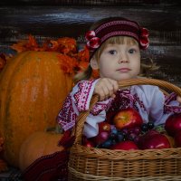 Маленькая украинская хозяюшка :: Ирина Шумилина
