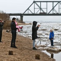 Фото для семейной истории: дрейф на льдине :: Алёна Михеева