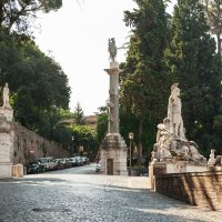 рядом с Piazza del Popolo :: Sergey Samoylov