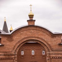 Монастырская арка :: Андрей Мичурин