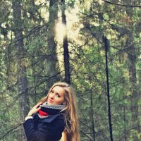 прогулка в лесу :: Юлия Никонова