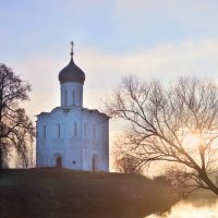 Церковь Покрова на Нерли :: Евгения Чулкова