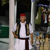 Грек в традиционном костюме :: Николай Сухоруков