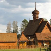 Чудо в дереве :: Людмила Жданова