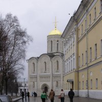 Дмитриевский собор. После дождя :: Николай ntv
