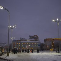 Площадь перед городским парком :: Ваше имя Эдвард Киo