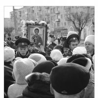Перед иконой святого Дмитрия :: Евгений Гудименко
