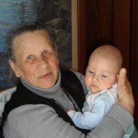 Бабушка с правнуком. :: Александра Салыжина