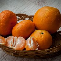 Апельсин и мандарины :: Сергей 