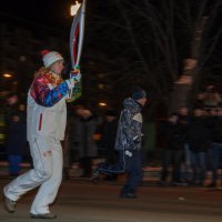 Олимпийский огонь :: Виталий Летягин