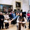 Японские туристы смотрят на Мона Лизу :: Андрей Дмитренко